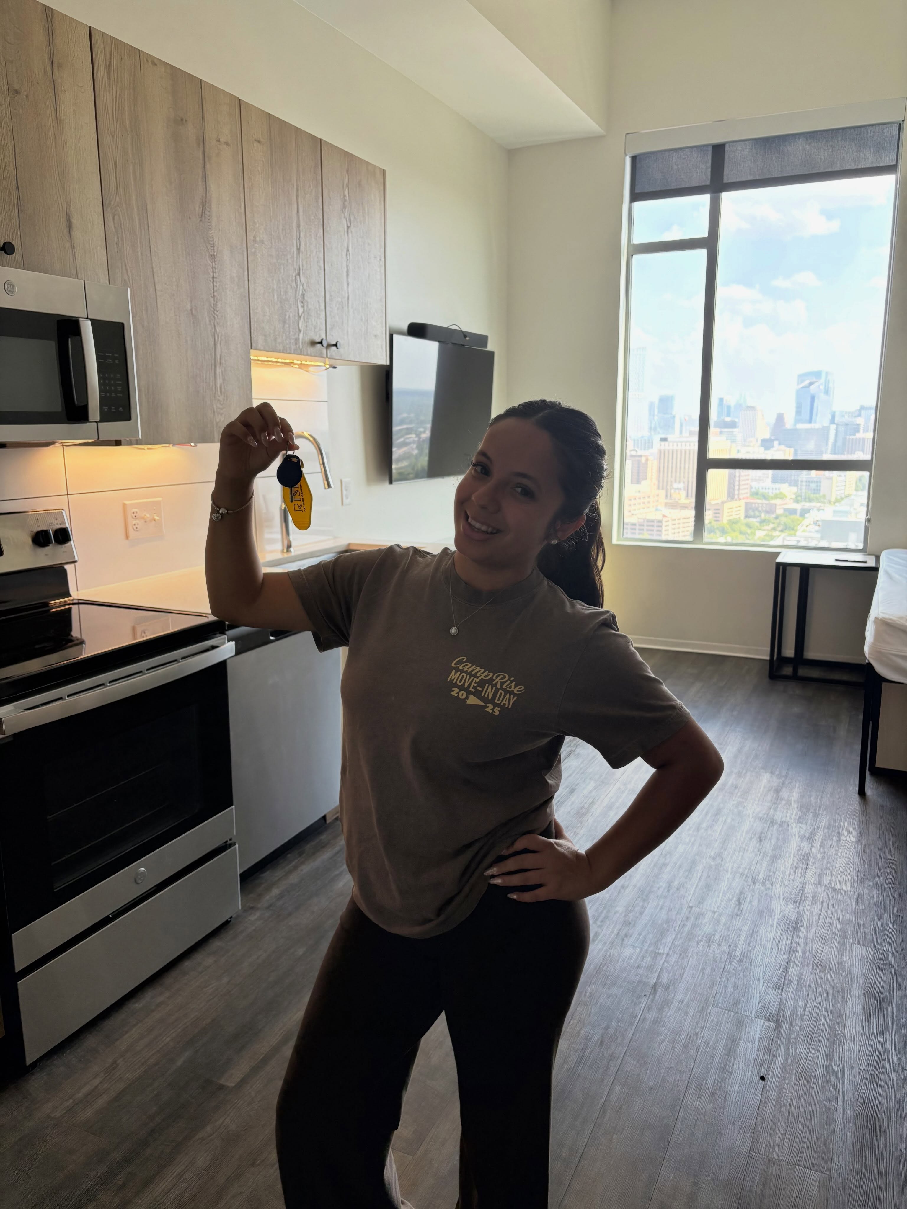Our specials got even better!\u2728 now all floor plans including our penthouse floor plans are $175 off! Come take a tour with us and lock in your Austin penthouse apartment today!\ud83c\udfd9\ufe0f\n\n